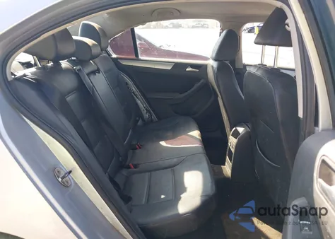 2013 Volkswagen Jetta 2.5L Se from USA, damaged, VIN 3VWDP7AJ1DM361153